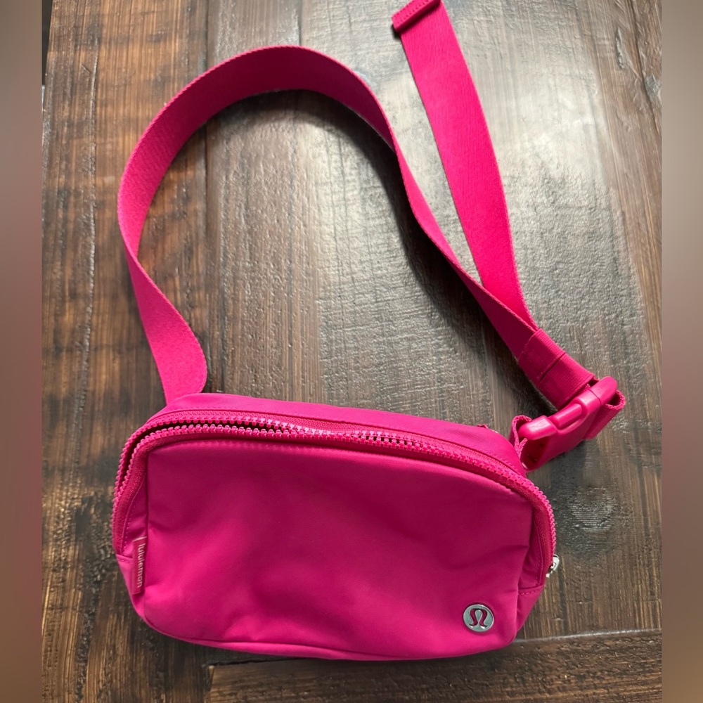 Lululemon hot pink belt bag